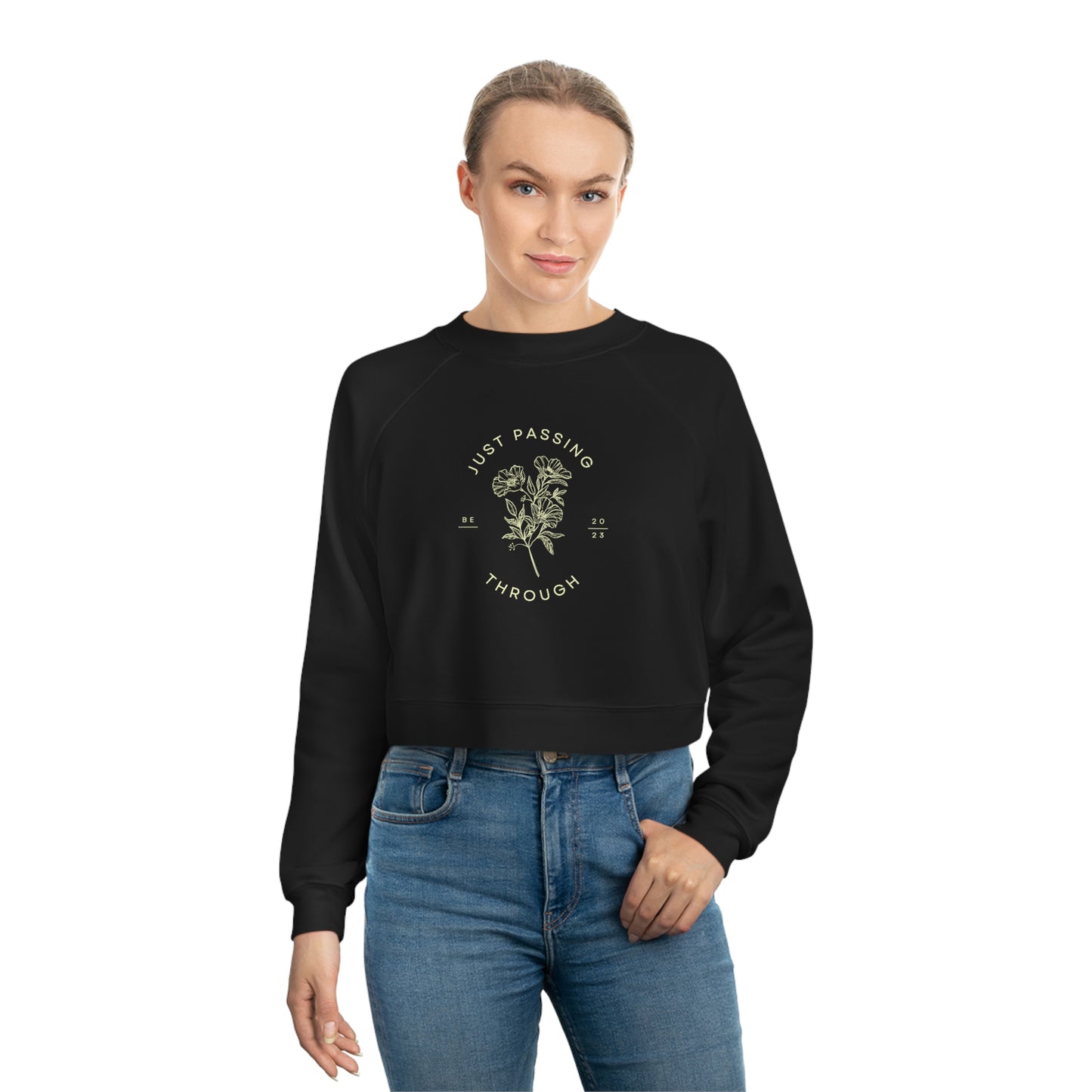 Between Edens Cropped Pull Over